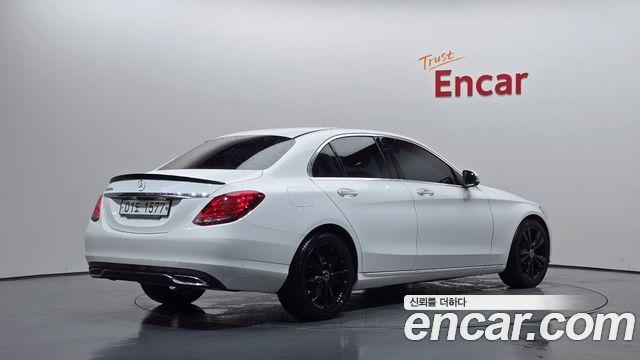 Mercedes-Benz C-Class (W205) C220 d Avantgarde 2018 — фото 2