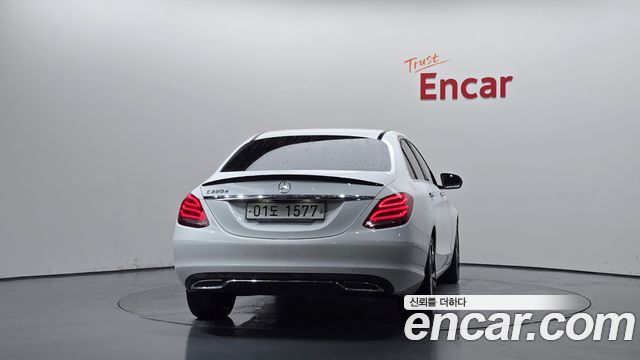 Mercedes-Benz C-Class (W205) C220 d Avantgarde 2018 — фото 4