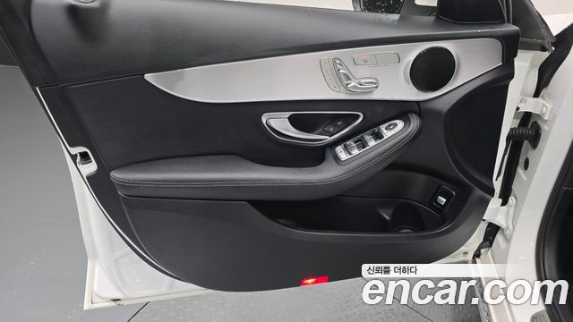 Mercedes-Benz C-Class (W205) C220 d Avantgarde 2018 — фото 24