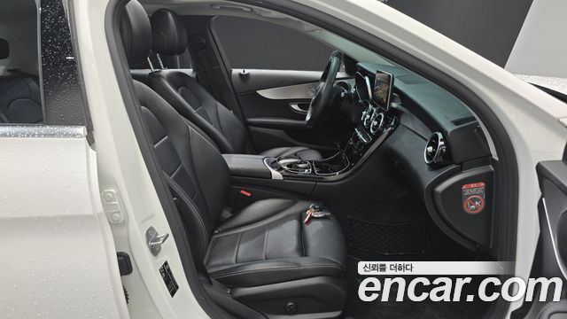 Mercedes-Benz C-Class (W205) C220 d Avantgarde 2018 — фото 26