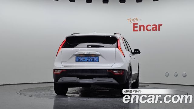 Kia Niro EV Air 2023 — фото 4