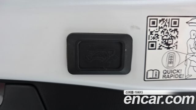 Toyota RAV4 (V) 2,5 4WD Hybrid LTD 2024 — фото 21