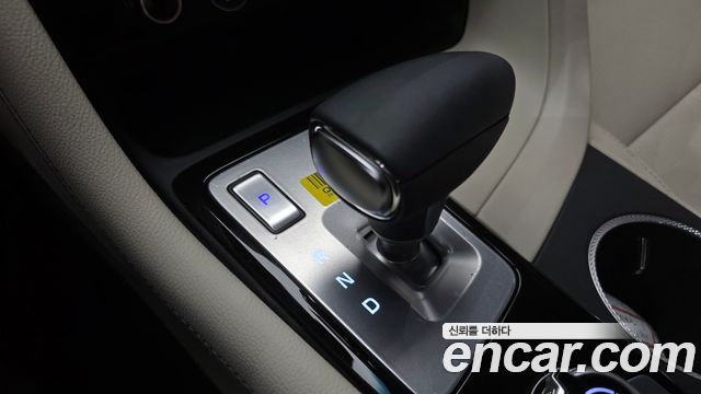 Genesis G70 Gasoline 2.5T 2WD 2025 — фото 9