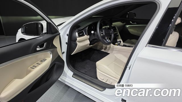 Genesis G70 Gasoline 2.5T 2WD 2025 — фото 10
