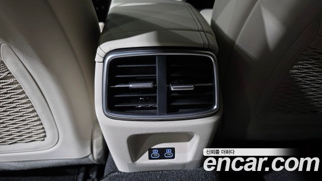 Genesis G70 Gasoline 2.5T 2WD 2025 — фото 30