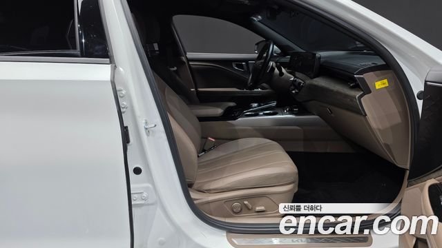 Kia K8 2.5 Gasoline 2WD Noblesse 2022 — фото 11