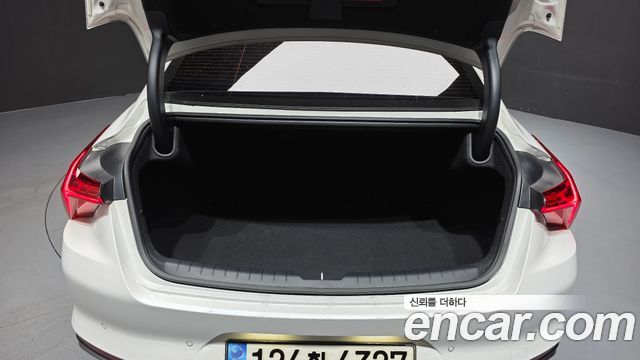Kia K8 2.5 Gasoline 2WD Noblesse 2022 — фото 20