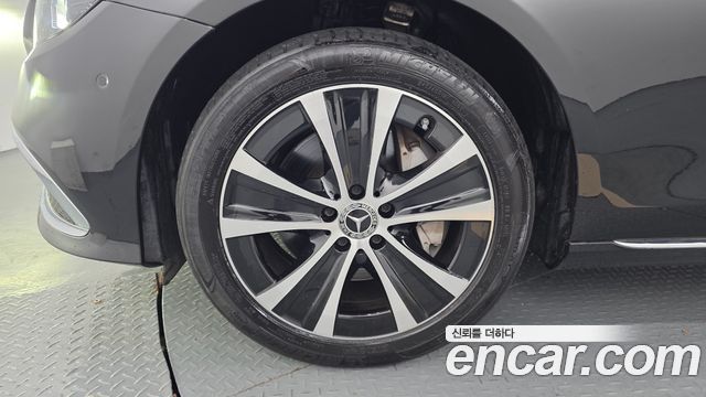 Mercedes-Benz E-Class (W213) E300e 4MATIC Exclusive 2021 — фото 5