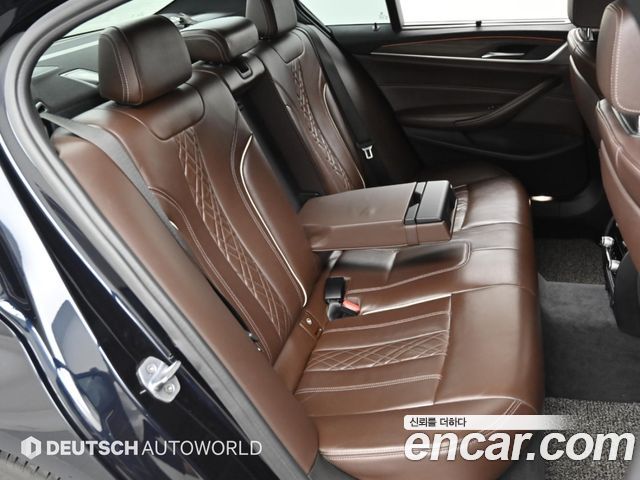 BMW 5 Series (G30) 520d xDrive M Sport Package Plus 2018 — фото 8