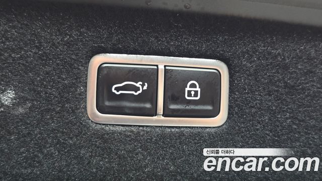 Genesis G90 (RS4) Gasoline 3.5 Turbo AWD 2022 — фото 27
