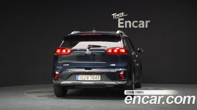 Kia Niro 1.6 HEV Luxury 2020 — фото 4