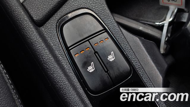 Kia Niro 1.6 HEV Luxury 2020 — фото 23