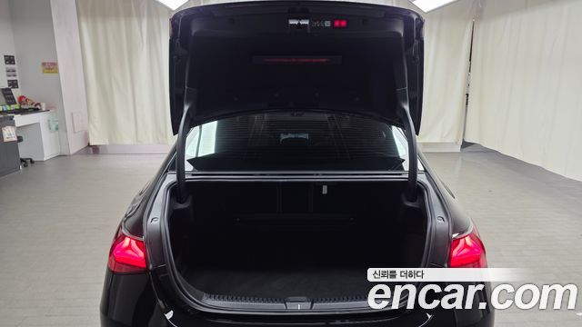 Mercedes-Benz E-Class (W214) E200 Avantgarde 2024 — фото 20