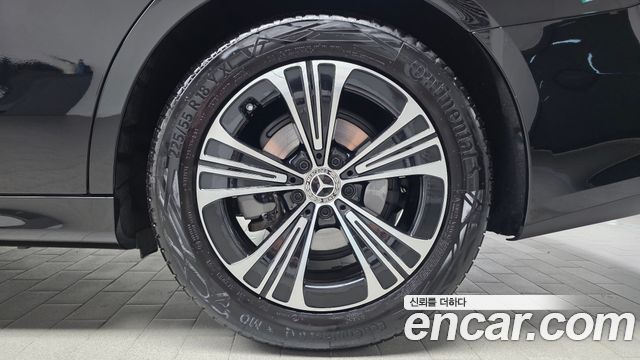 Mercedes-Benz E-Class (W214) E200 Avantgarde 2024 — фото 21