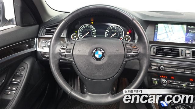 BMW 5 Series (F10) 528i xDrive 2013 — фото 13