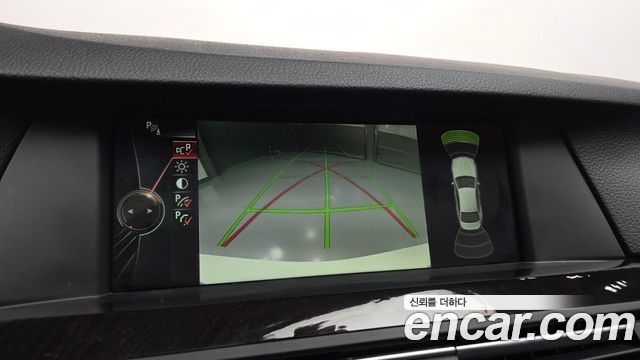 BMW 5 Series (F10) 528i xDrive 2013 — фото 16