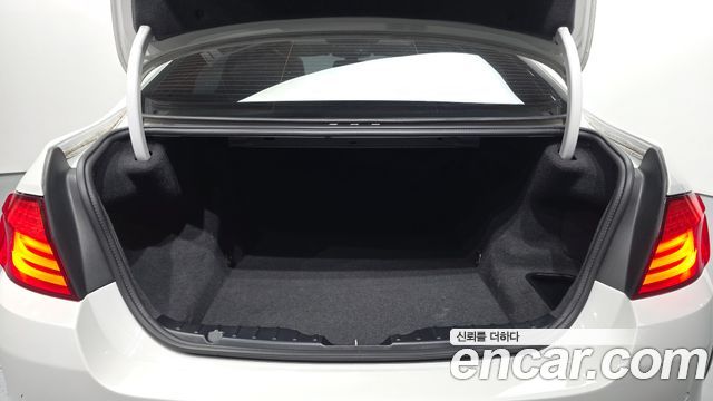 BMW 5 Series (F10) 528i xDrive 2013 — фото 20