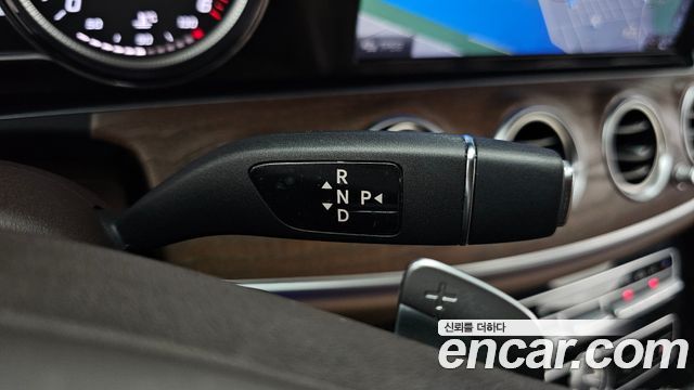 Mercedes-Benz E-Class (W213) E220d Exclusive 2017 — фото 9