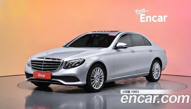 Mercedes-Benz E-Class (W213) E220d Exclusive 2017 — фото 1