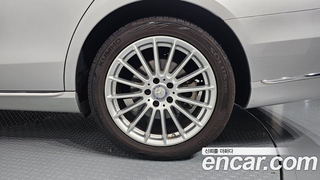 Mercedes-Benz E-Class (W213) E220d Exclusive 2017 — фото 21