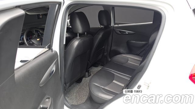 Chevrolet Spark Premier 2019 — фото 11