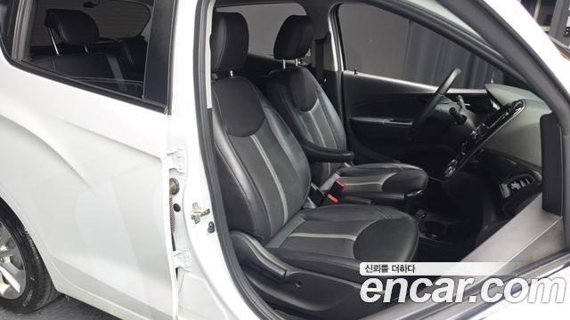 Chevrolet Spark Premier 2019 — фото 12