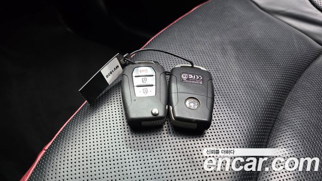 KG Mobility (SsangYong) Very New Tivoli Gasoline 1.5 2WD V5 2020 — фото 20