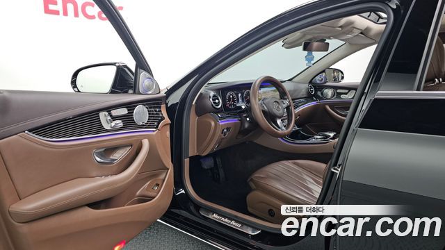 Mercedes-Benz E-Class (W213) E400 4MATIC Exclusive 2017 — фото 10