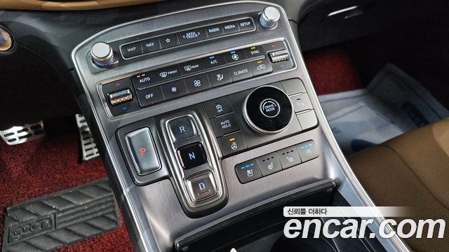 Hyundai Santa Fe Gasoline 2.5T 2WD Calligraphy 2021 — фото 9