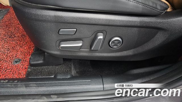 Hyundai Santa Fe Gasoline 2.5T 2WD Calligraphy 2021 — фото 37