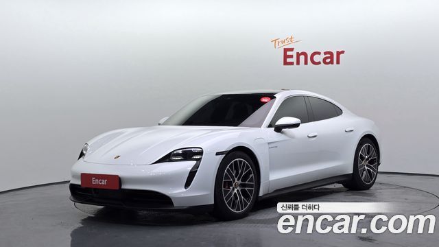 Porsche Taycan 4S