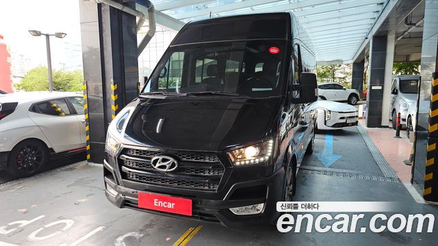 Hyundai Solati 15-seater Luxury 2021 — фото 3