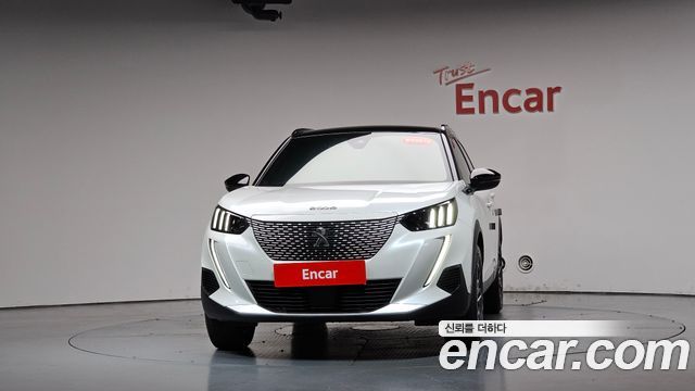 Peugeot e-2008 (II) EV GT 2023 — фото 3