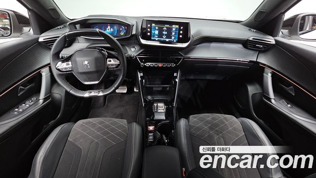 Peugeot e-2008 (II) EV GT 2023 — фото 7