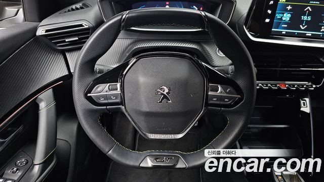 Peugeot e-2008 (II) EV GT 2023 — фото 13