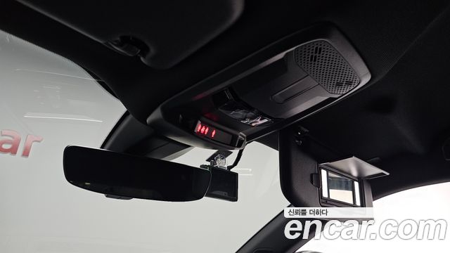 Peugeot e-2008 (II) EV GT 2023 — фото 18