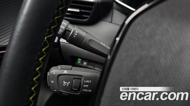 Peugeot e-2008 (II) EV GT 2023 — фото 28