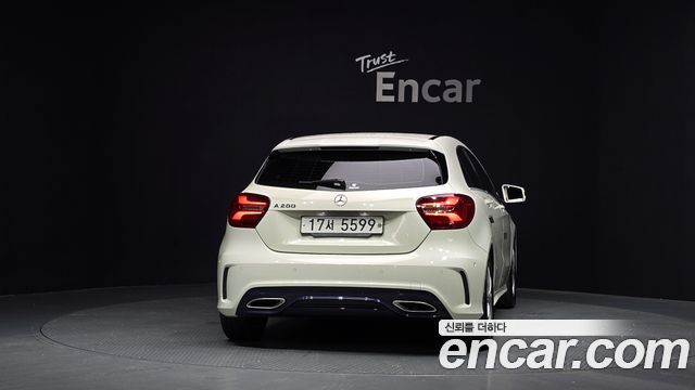 Mercedes-Benz A-Class (W176) A200 AMG Line 2018 — фото 4