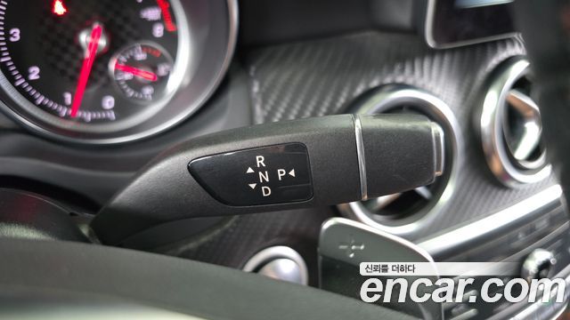 Mercedes-Benz A-Class (W176) A200 AMG Line 2018 — фото 9