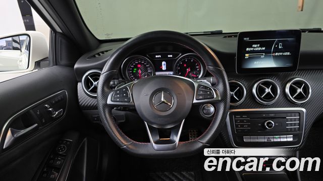 Mercedes-Benz A-Class (W176) A200 AMG Line 2018 — фото 13