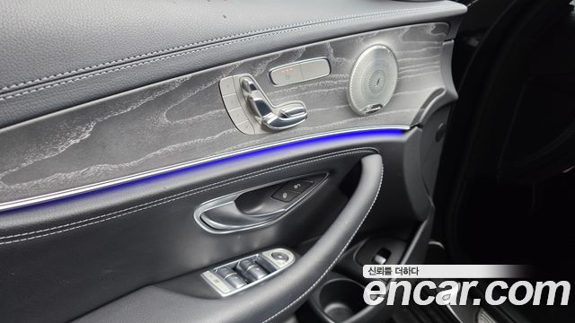 Mercedes-Benz E-Class (W213) E350 4MATIC AMG Line 2021 — фото 24
