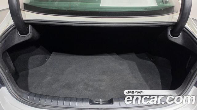 Hyundai Grandeur (IG) 3.0 Exclusive Special 2019 — фото 20