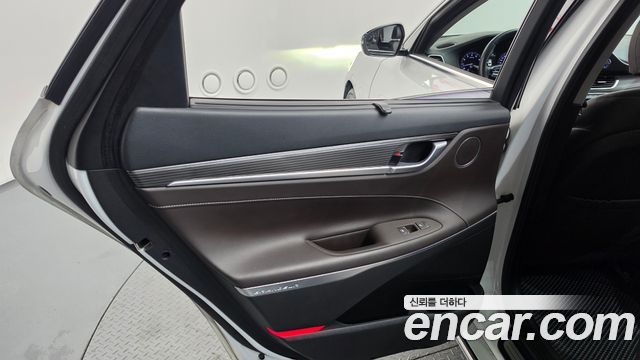 Hyundai Grandeur (IG) 3.0 Exclusive Special 2019 — фото 25