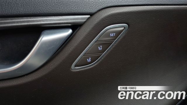 Hyundai Grandeur (IG) 3.0 Exclusive Special 2019 — фото 32