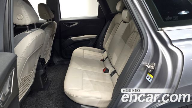 Audi Q4 e-tron (F4) 40 Premium 2022 — фото 15