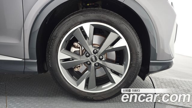 Audi Q4 e-tron (F4) 40 Premium 2022 — фото 27