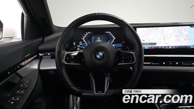 BMW 5 Series (G60) 523d xDrive M Sport 2024 — фото 13