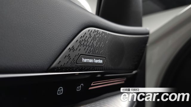 BMW 5 Series (G60) 523d xDrive M Sport 2024 — фото 19