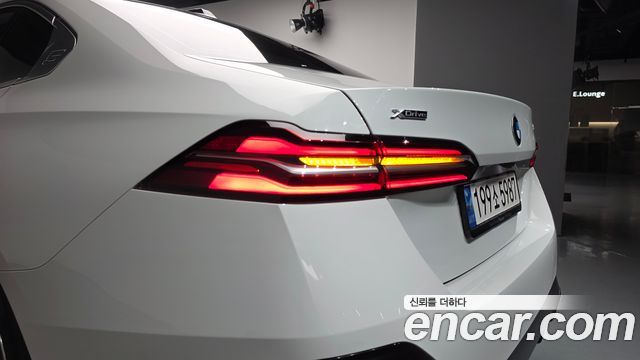 BMW 5 Series (G60) 523d xDrive M Sport 2024 — фото 23