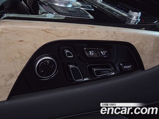 Genesis G90 3.8 AWD Prestige 2019 — фото 21